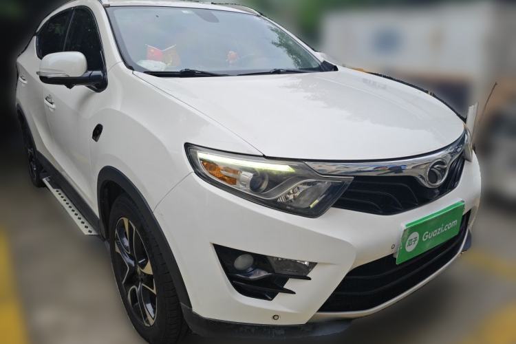 Used Soueast DX7 2017 1.5T Automatic Luxury Model Front Right 45 Deg