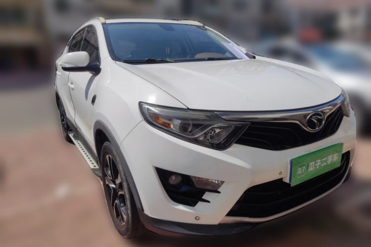 Used Soueast DX7 2017 1.5T Manual Triumph Edition Front Right 45 Deg