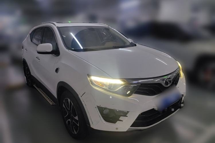 Used Soueast DX7 2017 1.5T Automatic Luxury Model Front Right 45 Deg