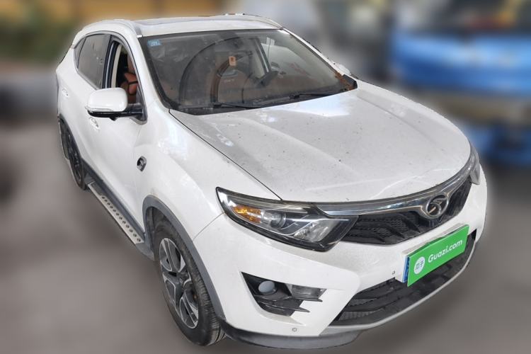 Used Soueast DX7 2017 1.5T Automatic Luxury Model Front Right 45 Deg