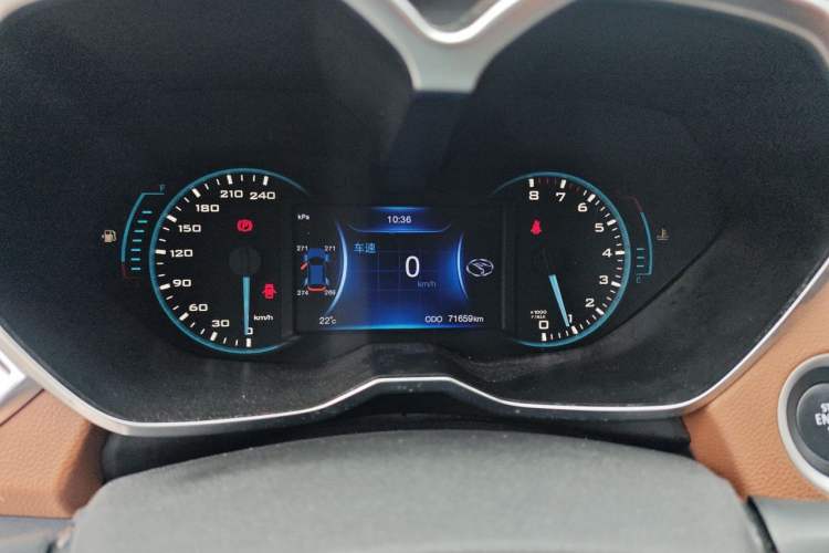 Used Soueast DX7 2017 1.5T Automatic Luxury Model Instrument Cluster
