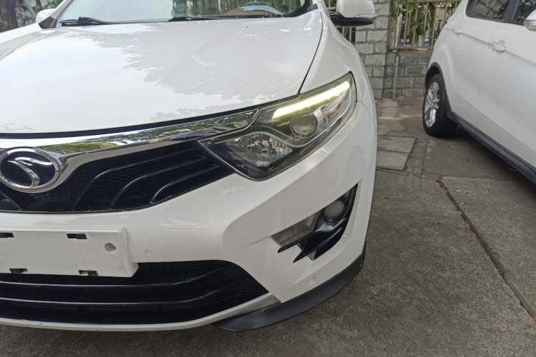 Used Soueast DX7 2017 1.5T Manual Triumph Edition Left Front Headlight