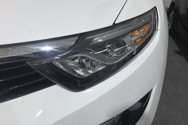 Used Soueast DX7 2017 1.5T Automatic Luxury Model Left Front Headlight