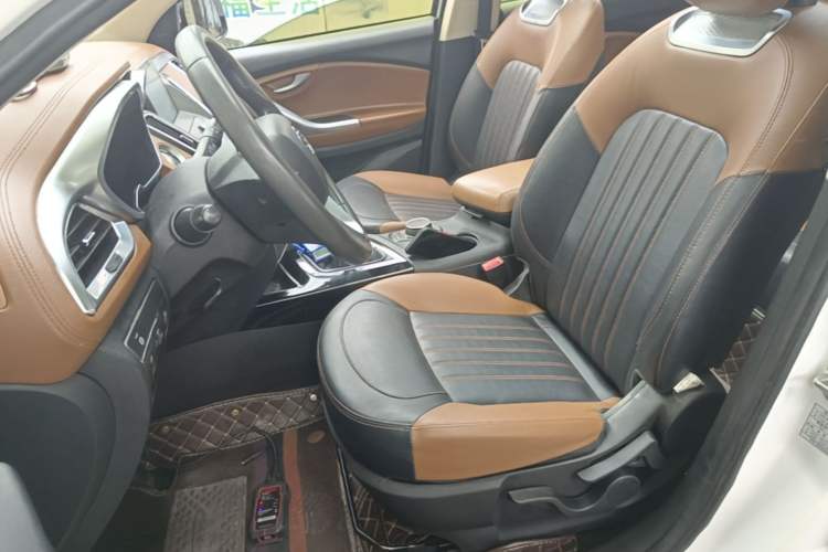 Used Soueast DX7 2017 1.5T Manual Triumph Edition Left Front Seat