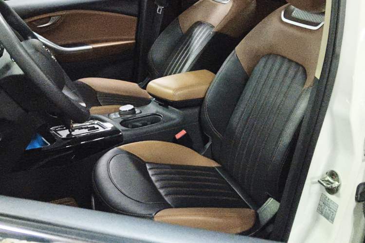 Used Soueast DX7 2017 1.5T Automatic Glory Edition Left Front Seat