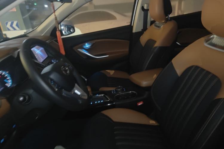 Used Soueast DX7 2017 1.5T Automatic Luxury Model Left Front Seat
