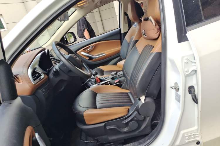 Used Soueast DX7 2017 1.5T Manual Triumph Edition Left Front Seat