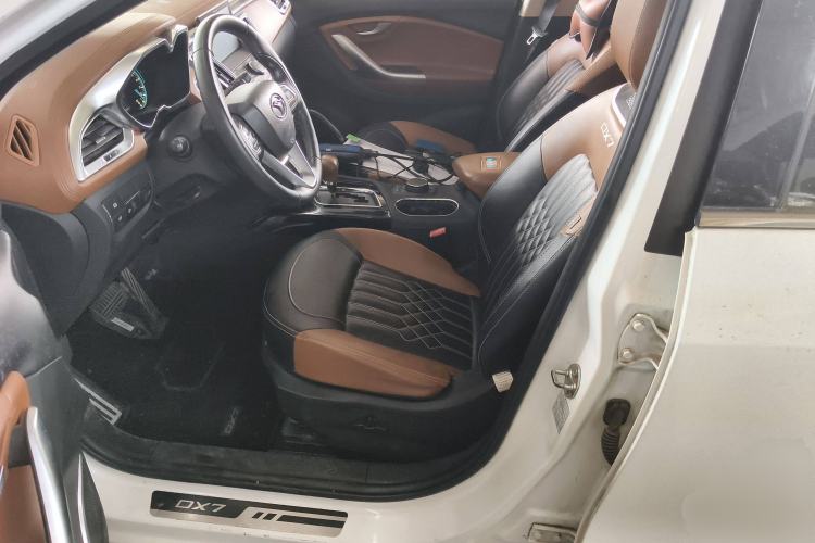 Used Soueast DX7 2017 1.5T Automatic Luxury Model Left Front Seat
