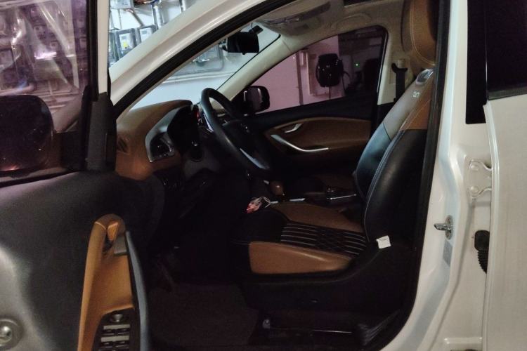 Used Soueast DX7 2017 1.5T Automatic Luxury Model Left Front Seat
