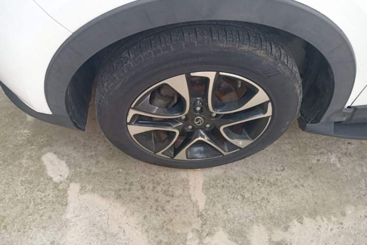 Used Soueast DX7 2017 1.5T Automatic Luxury Model Left Front Wheel Hub