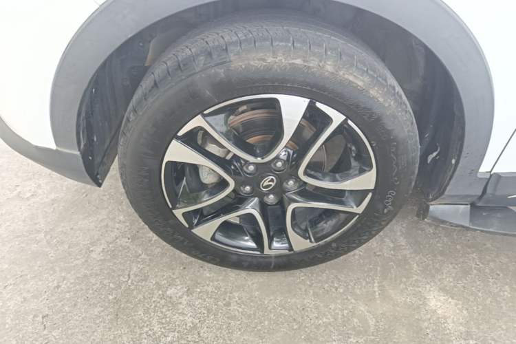Used Soueast DX7 2017 1.5T Manual Triumph Edition Left Front Wheel Hub