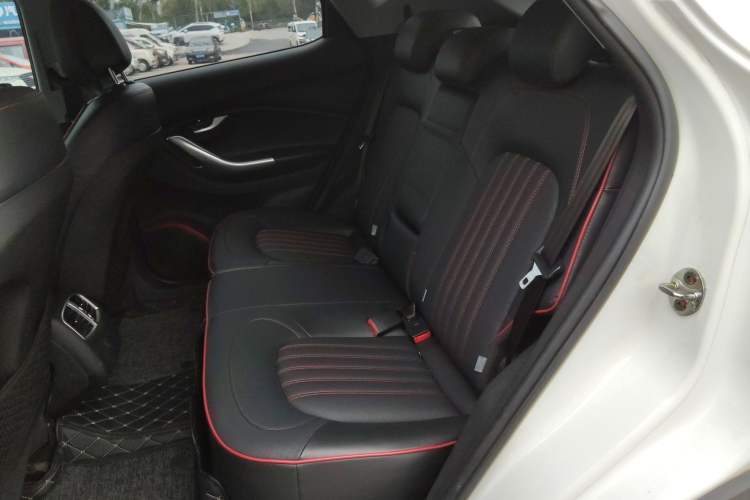 Used Soueast DX7 2017 1.5T Automatic Luxury Model Left Rear Seat