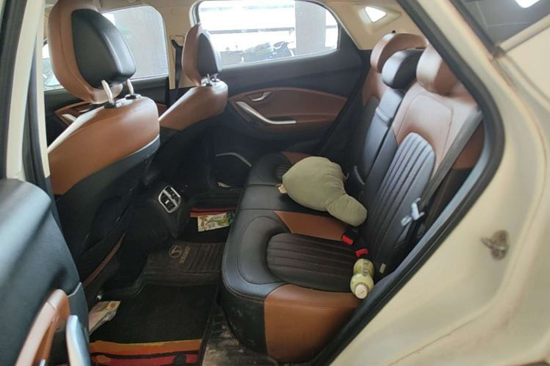 Used Soueast DX7 2017 1.5T Manual Luxury Model Left Rear Seat