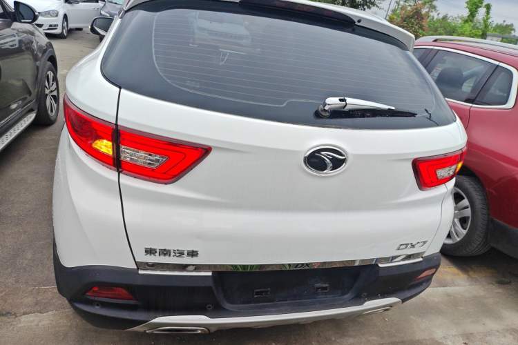 Used Soueast DX7 2017 1.5T Automatic Luxury Model Rear