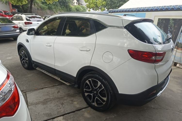 Used Soueast DX7 2017 1.5T Manual Triumph Edition Rear Left 45 Deg