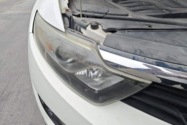 Used Soueast DX7 2017 1.5T Automatic Luxury Model Right Front Headlight