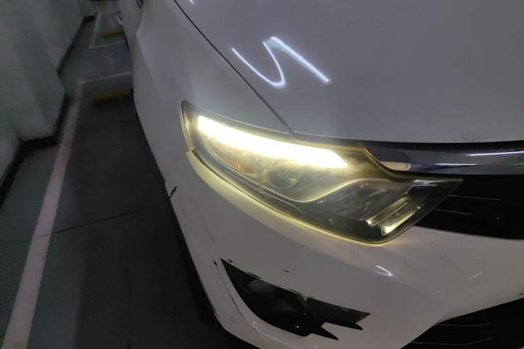 Used Soueast DX7 2017 1.5T Automatic Luxury Model Right Front Headlight