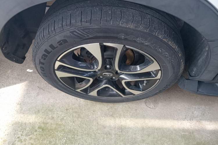 Used Soueast DX7 2017 1.5T Automatic Luxury Model Right Rear Wheel Hub