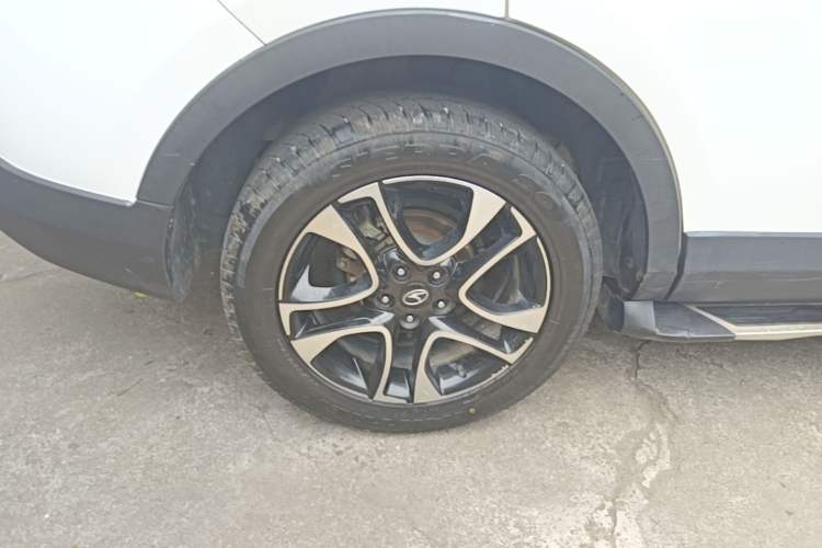 Used Soueast DX7 2017 1.5T Manual Triumph Edition Right Rear Wheel Hub