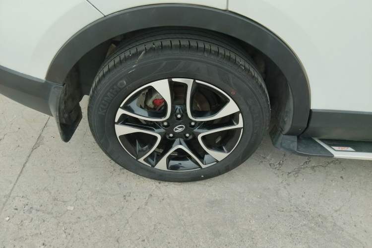 Used Soueast DX7 2017 1.5T Automatic Luxury Model Right Rear Wheel Hub