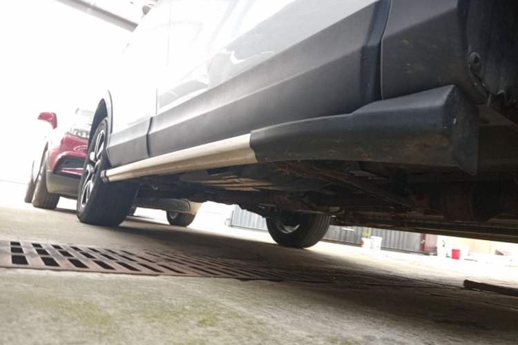 Used Soueast DX7 2017 1.5T Automatic Luxury Model Right Side Sill