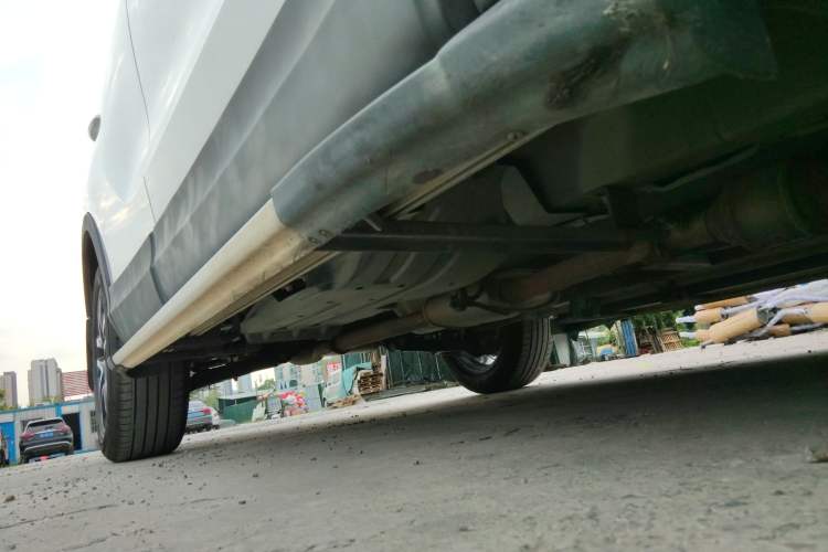 Used Soueast DX7 2017 1.5T Automatic Luxury Model Right Side Sill