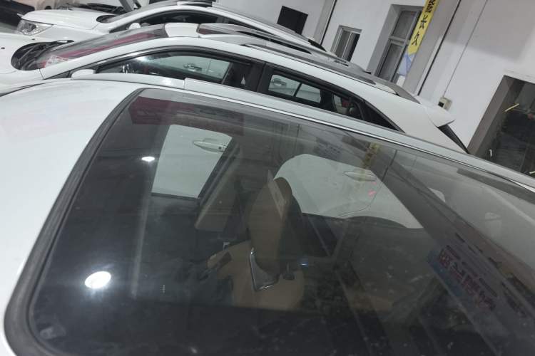 Used Soueast DX7 2017 1.5T Automatic Luxury Model Roof