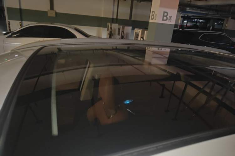 Used Soueast DX7 2017 1.5T Automatic Luxury Model Roof