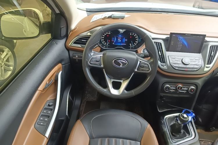 Used Soueast DX7 2017 1.5T Manual Triumph Edition Steering Wheel