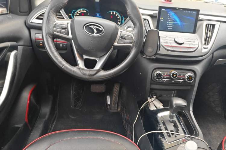Used Soueast DX7 2017 1.5T Automatic Luxury Model Steering Wheel