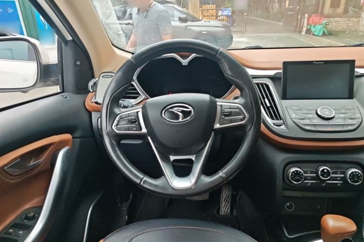 Used Soueast DX7 2017 1.5T Automatic Luxury Model Steering Wheel