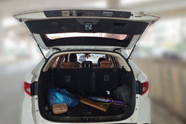 Used Soueast DX7 2017 1.5T Manual Comfort Model Trunk