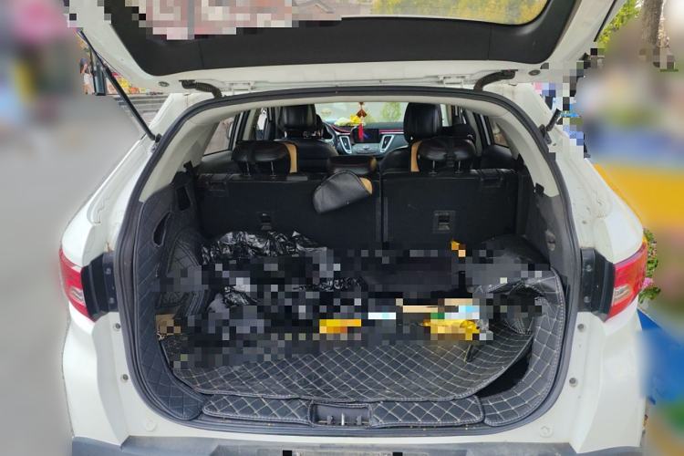 Used Soueast DX7 2017 1.5T Manual Triumph Edition Trunk