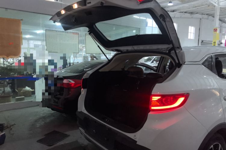 Used Soueast DX7 2017 1.5T Automatic Luxury Model Trunk