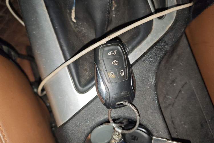 Used Soueast DX7 2017 1.5T Manual Comfort Model Vehicle Key