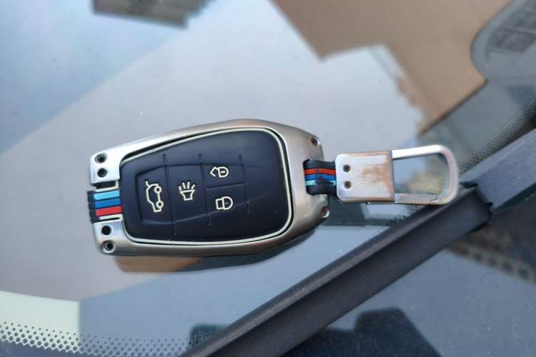 Used Soueast DX7 2017 1.5T Manual Luxury Model Vehicle Key