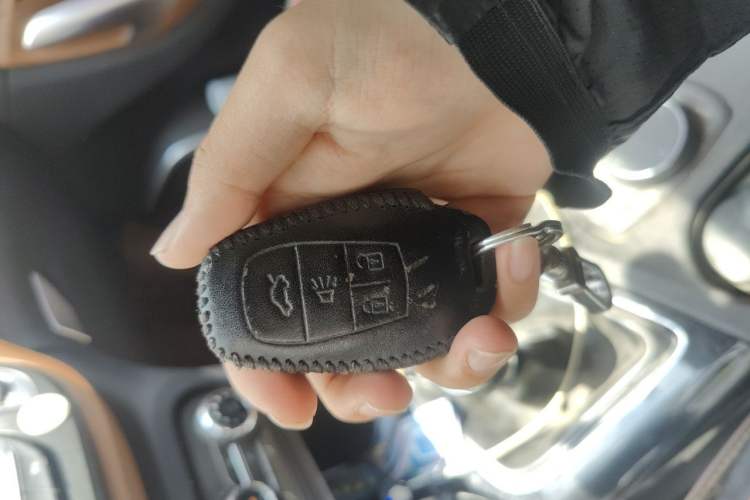 Used Soueast DX7 2017 1.5T Manual Triumph Edition Vehicle Key