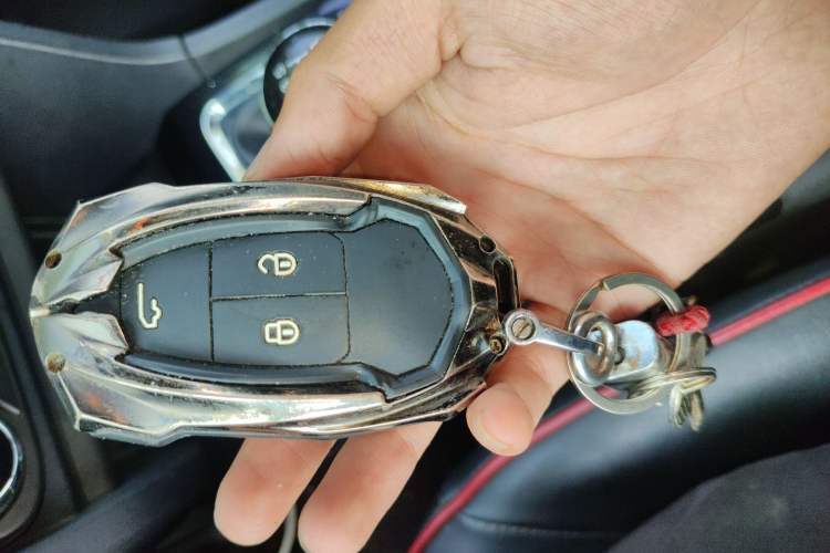 Used Soueast DX7 2017 1.5T Manual Triumph Edition Vehicle Key