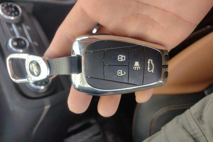 Used Soueast DX7 2017 1.5T Manual Triumph Edition Vehicle Key