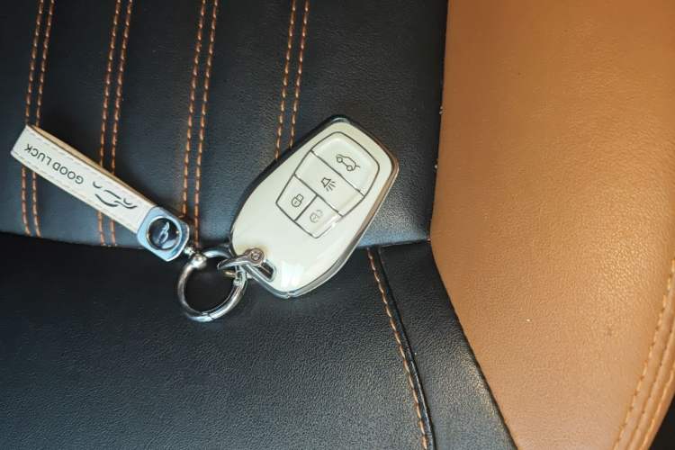 Used Soueast DX7 2017 2.0T Manual CCPC Champion Edition Vehicle Key
