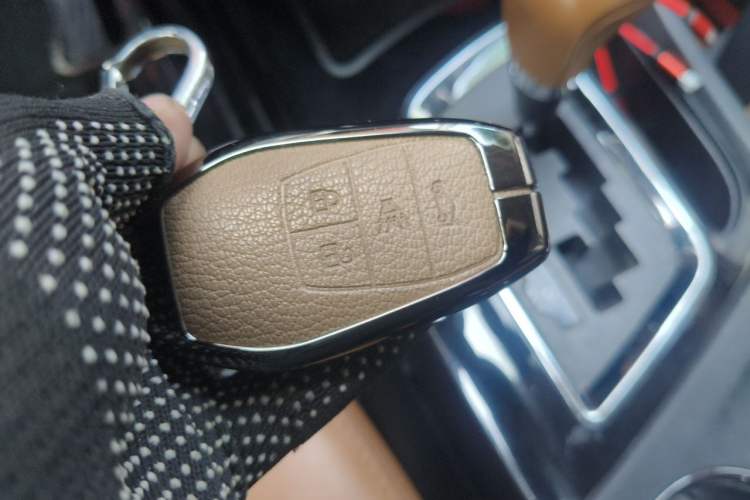 Used Soueast DX7 2017 1.5T Automatic Glory Edition Vehicle Key