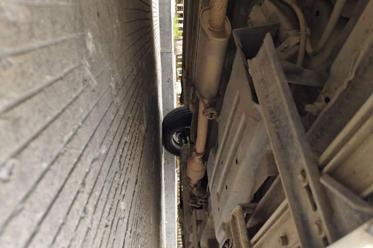 Used Soueast DX7 2018 1.5T Automatic Glory Edition Chassis Rear Right