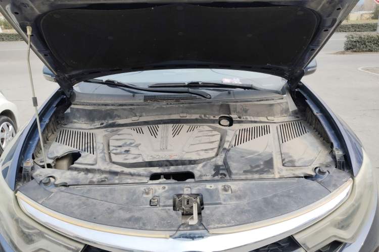 Used Soueast DX7 2018 Prime 1.8T DCT Prestige Model China V Standard Engine Bay