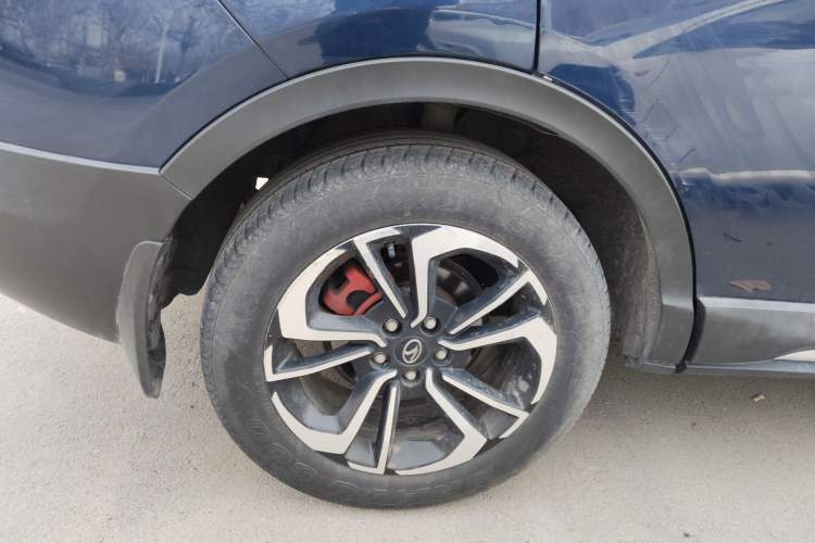 Used Soueast DX7 2018 Prime 1.8T DCT Prestige Model China V Standard Right Rear Wheel Hub