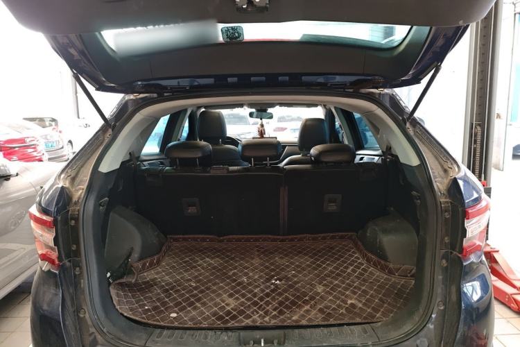 Used Soueast DX7 2018 Prime 1.8T DCT Prestige Model China V Standard Trunk