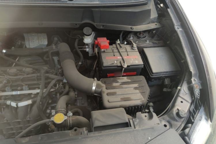 Used Soueast DX7 2018 1.5T Automatic Luxury Model Engine Bay Left