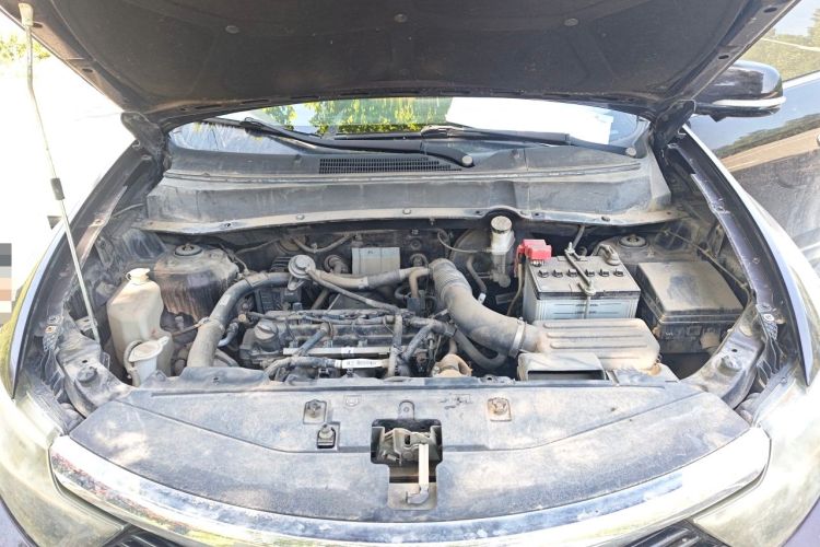 Used Soueast DX7 2018 1.5T Automatic Luxury Model Engine Bay