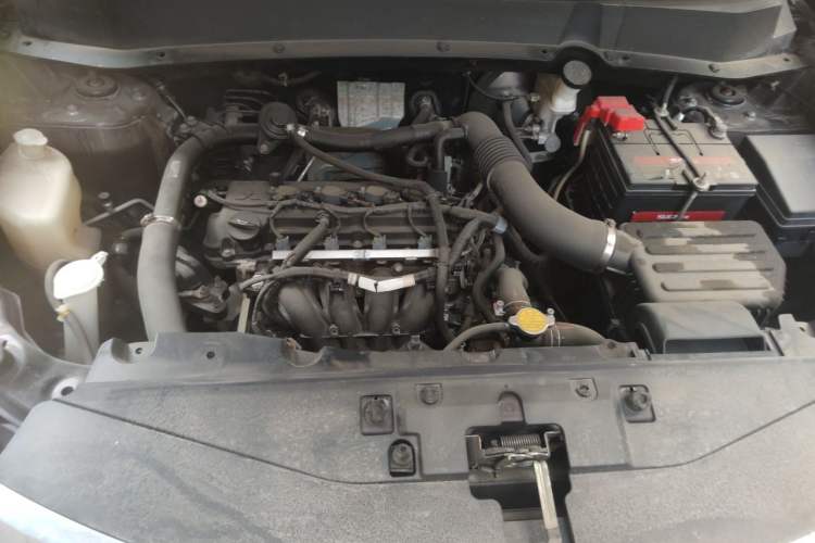 Used Soueast DX7 2018 1.5T Automatic Luxury Model Engine Bay