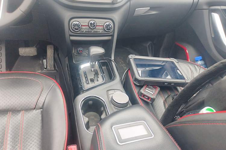Used Soueast DX7 2018 1.5T Automatic Luxury Model Gear Lever