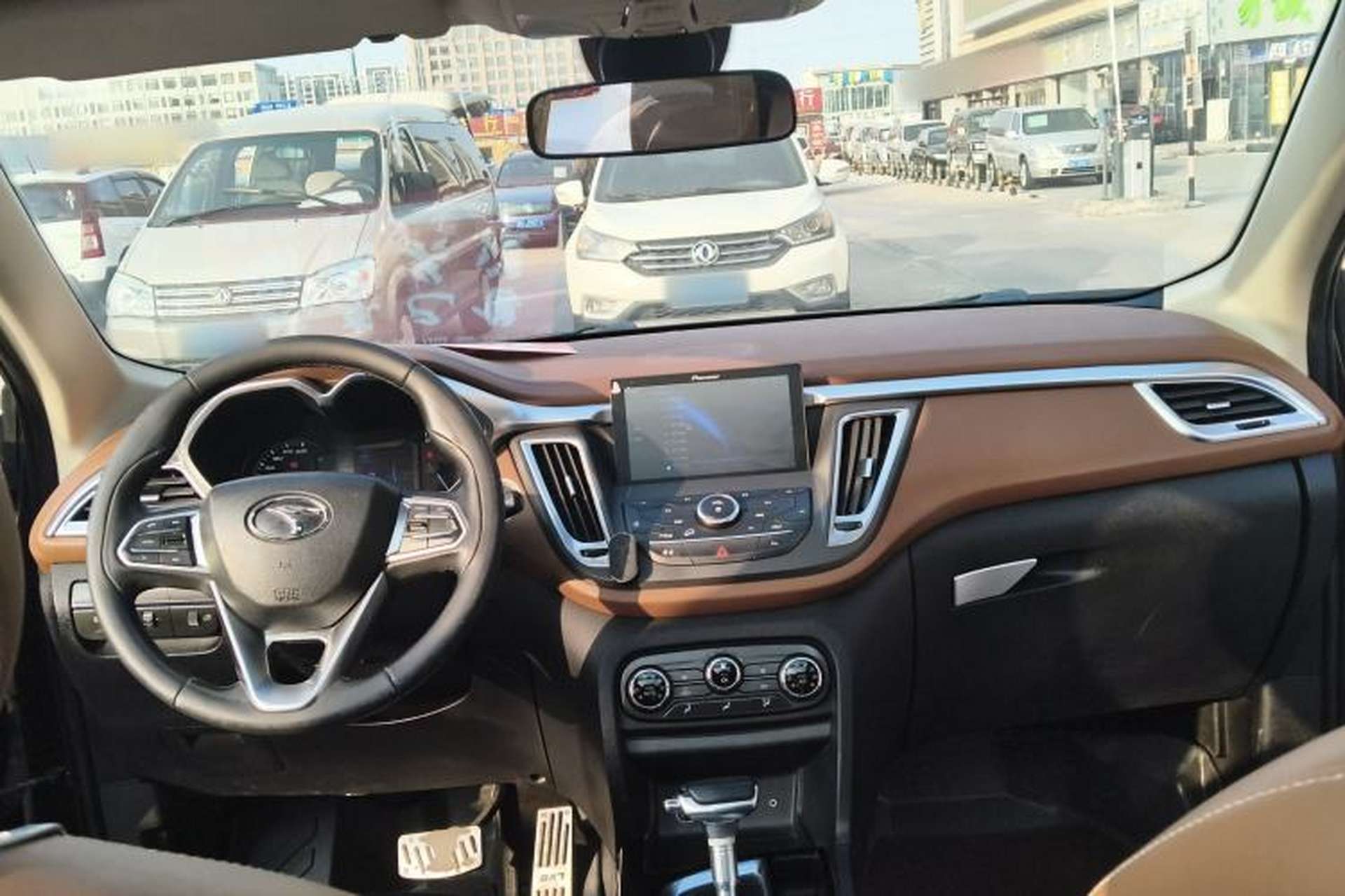 Used Soueast DX7 2018 1.5T Automatic Luxury Model Interior 2